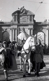 Cabalgata de Reyes celebrada en Madrid en 1949 fotografiada por Pepe Campúa