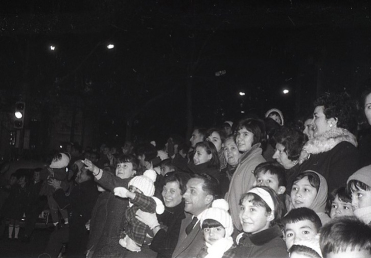 Cabalgata de Reyes en Madrid el 5 de enero de 1966 fotografiada por la cámara de Pepe Campúa