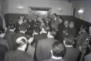 Homenaje a Josefina Carabias ofrecido por el Diario Informaciones el 4 de marzo de 1952 con motivo del premio Luca de Tena a esta periodista