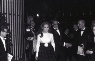 Carmen Sevilla en la celebración de los premios del Festival de Eurovisión 1969. Foto. Campúa