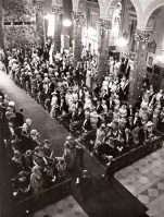 Boda de Juan Carlos de Borbón y Sofía de Grecia celebrada en Atenas el 14 de mayo de 1962. Foto. Campúa