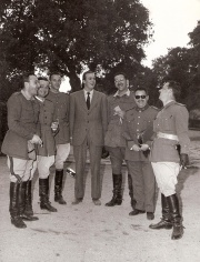 Juan Carlos con sus compañeros durante una cacería en El Pardo. Foto. Campúa