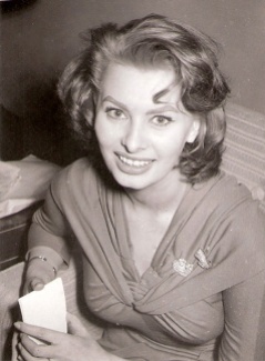 Sofía Loren retratada por Campúa en 1956 en Madrid